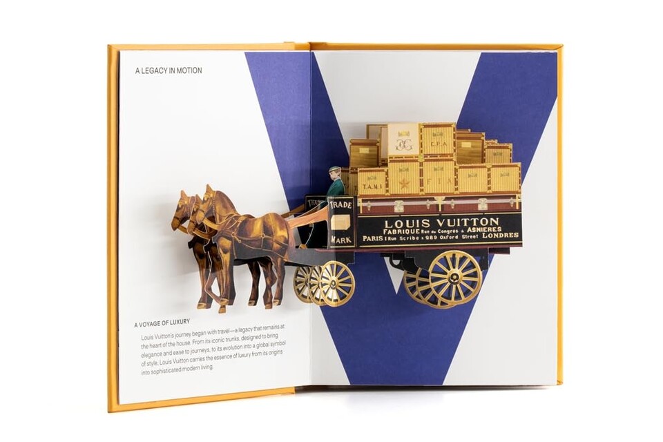 Fashion Unfolded : Pop-Up Louis Vuitton
